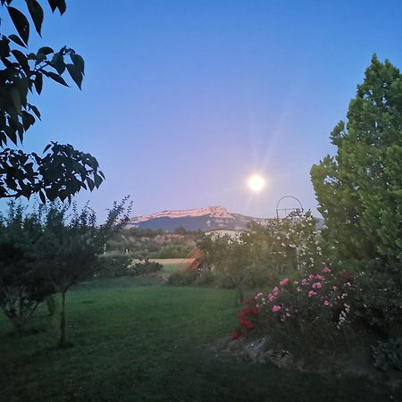 Le Petit Caboulot En Pleine Nature Vaumeilh Buitenkant foto